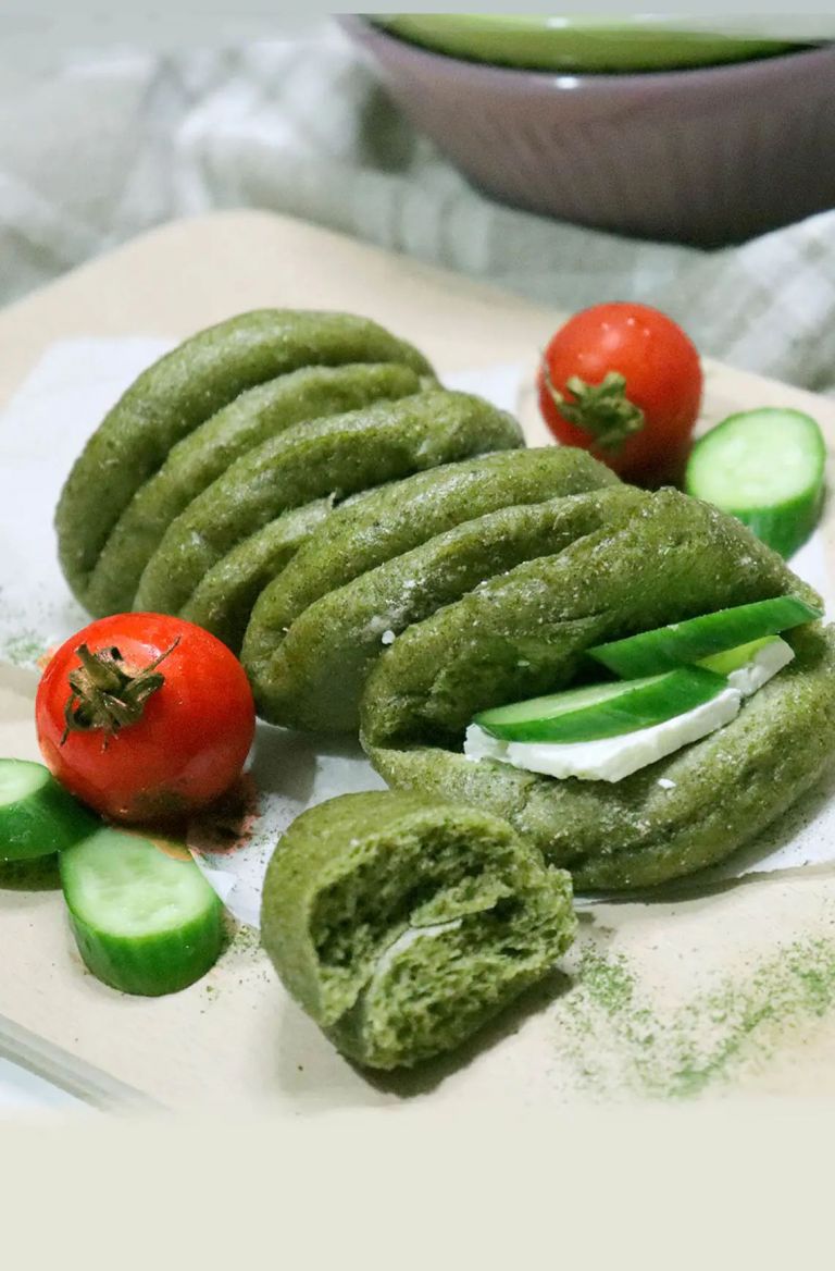 Buharda Yeşil Bebek Ekmek Tarifi +8 Ay (Bun Ekmeği)