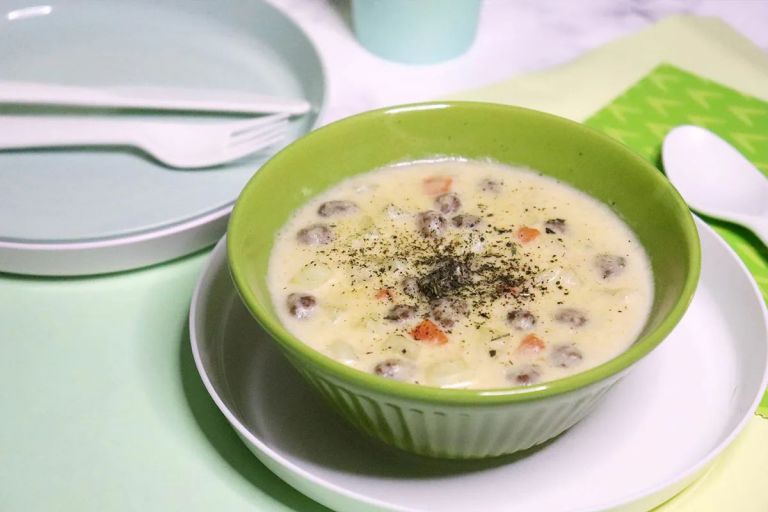 Terbiyeli Köfteli Bebek Çorbası Tarifi +7 Ay